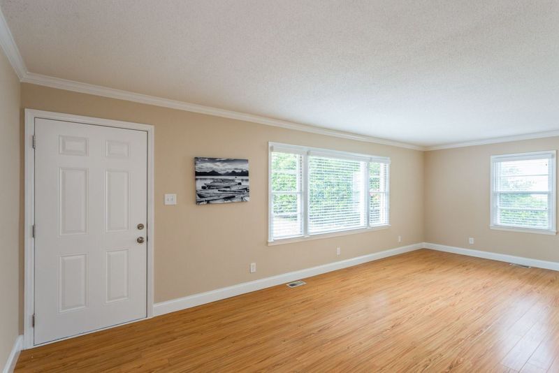 714 New Rd, Raleigh, NC 27603