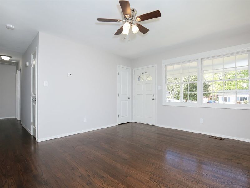 714 Parrish Dr, Clayton, NC 27520