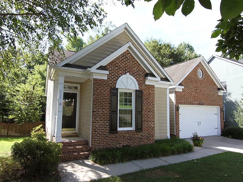 714 Riverway Ln, Knightdale, NC 27545