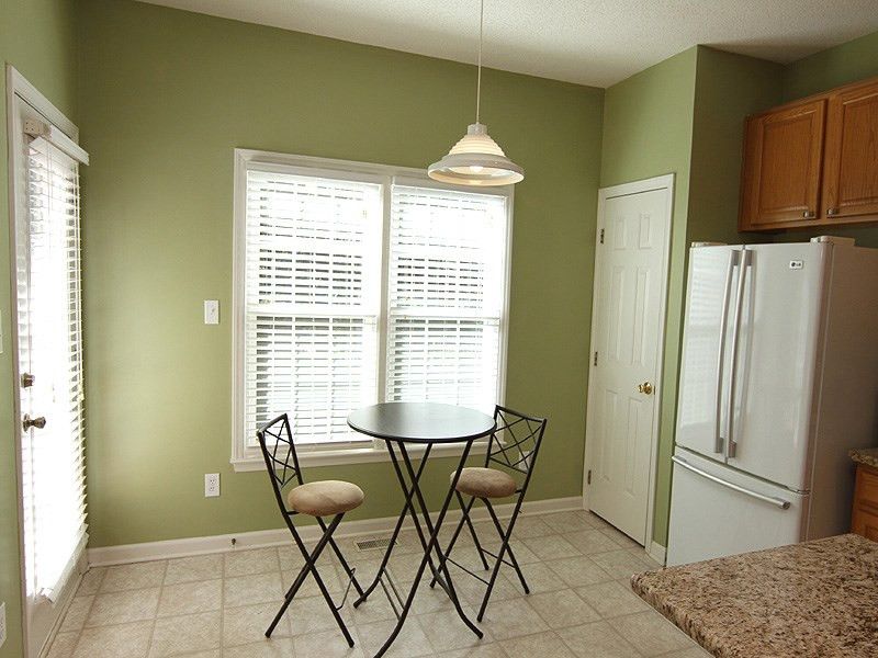714 Riverway Ln, Knightdale, NC 27545