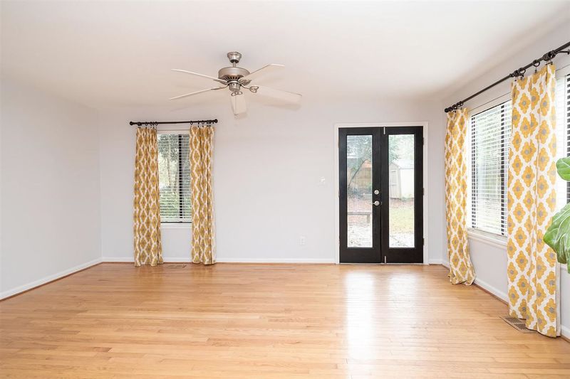 714 Rosemont Ave, Raleigh, NC 27607