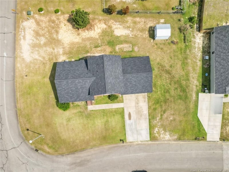 7140 Woodmark Dr, Fayetteville, NC 28314