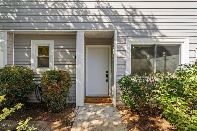 7149 Sandy Creek Dr, Raleigh, NC 27615