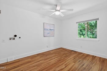 7149 Sandy Creek Dr, Raleigh, NC 27615