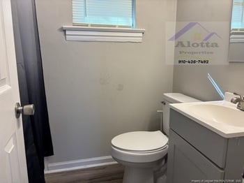 715 3rd St #6, Smithfield, NC 27577