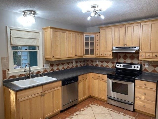 715 Benchmark Dr, Raleigh, NC 27615