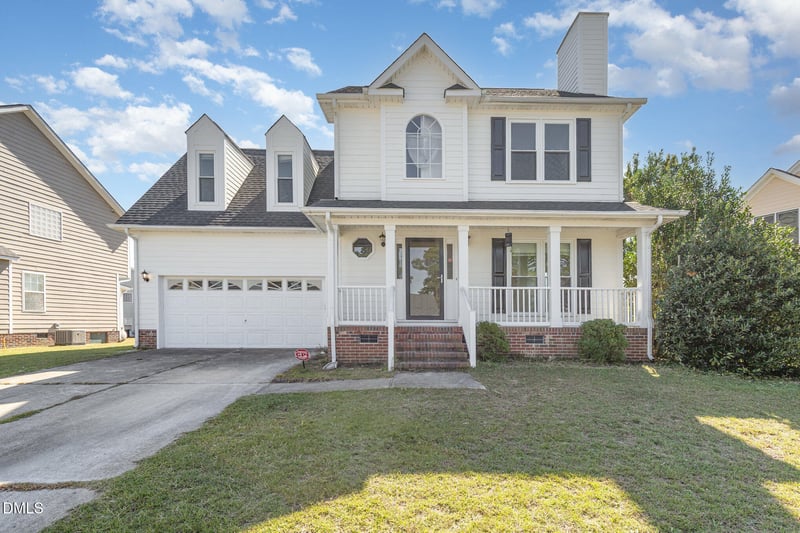 715 Bent Creek Dr, Hope Mills, NC 28348