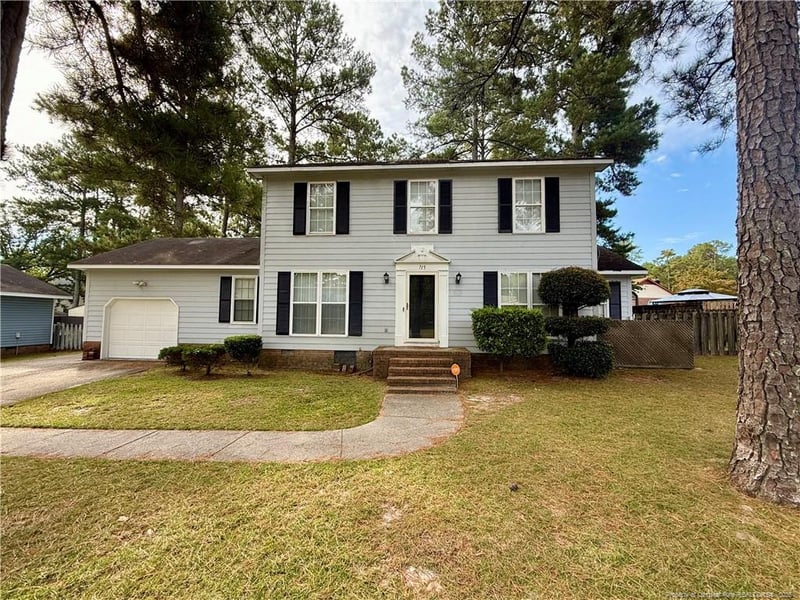 715 Brougham Rd, Fayetteville, NC 28311