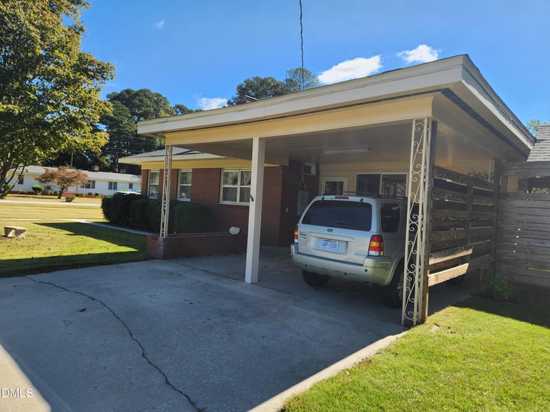 715 Church St, Zebulon, NC 27597