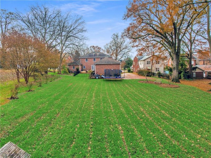 715 W Davis St, Burlington, NC 27215