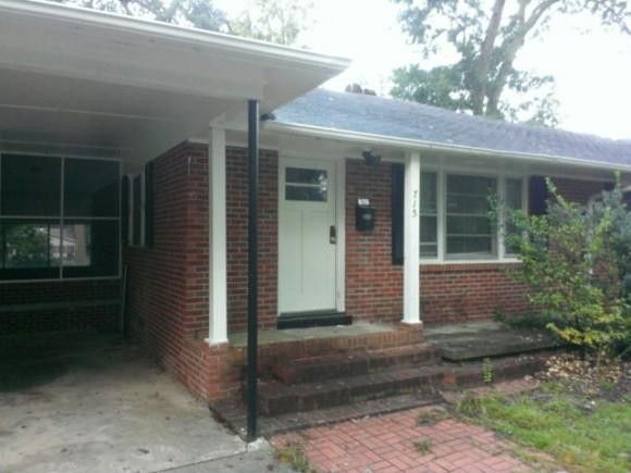 715 Greensboro Ave, Sanford, NC 27330