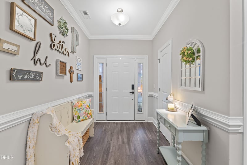 715 Lakemont Dr, Clayton, NC 27520