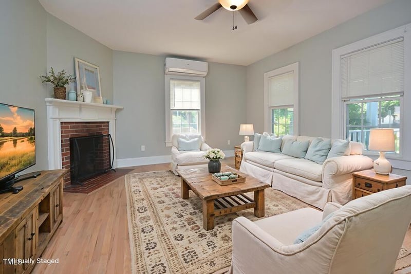 715 Main St, Graham, NC 27253