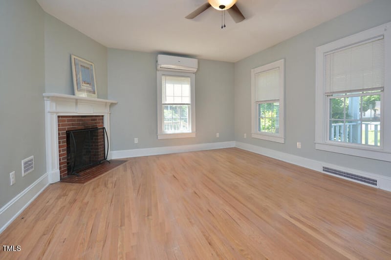 715 Main St, Graham, NC 27253