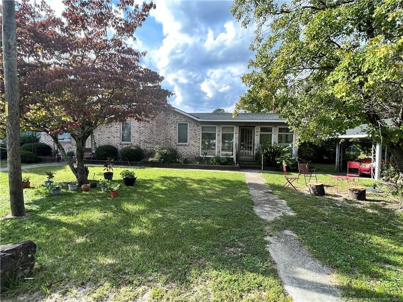 715 Messenger St, Fayetteville, NC 28311