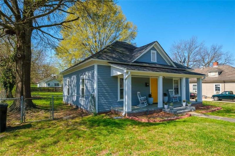 715 E Morehead St, Burlington, NC 27215