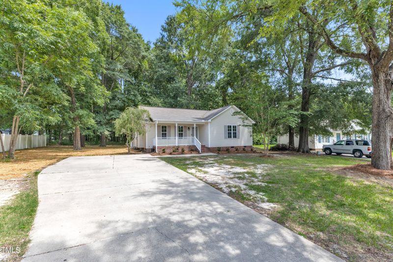 715 Proctor St, Zebulon, NC 27597