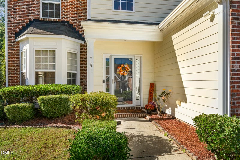 715 Southshore Pw, Durham, NC 27703