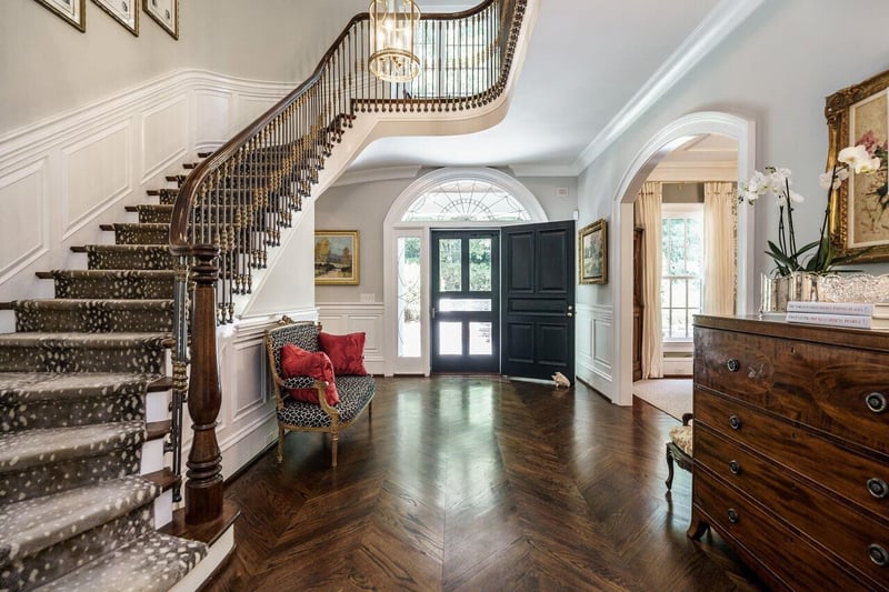 715 Staley Ct, Raleigh, NC 27609