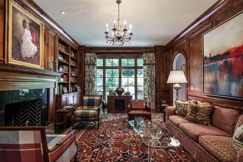 715 Staley Ct, Raleigh, NC 27609