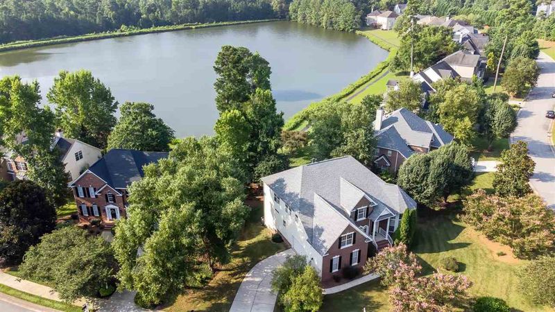 715 Stinhurst Dr, Durham, NC 27713
