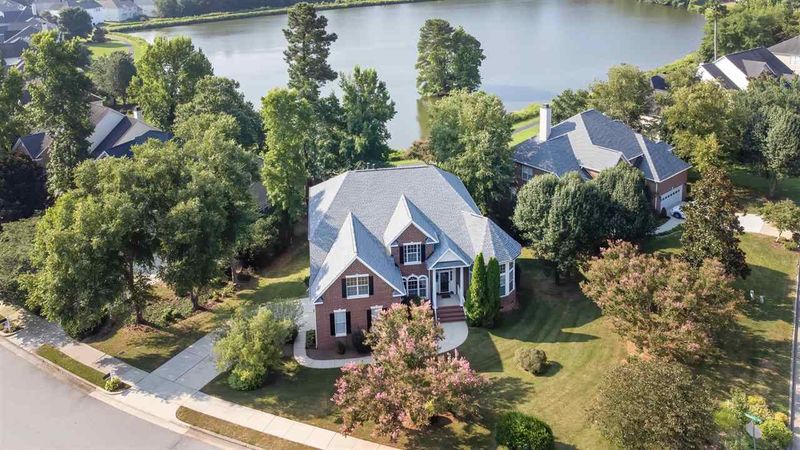 715 Stinhurst Dr, Durham, NC 27713