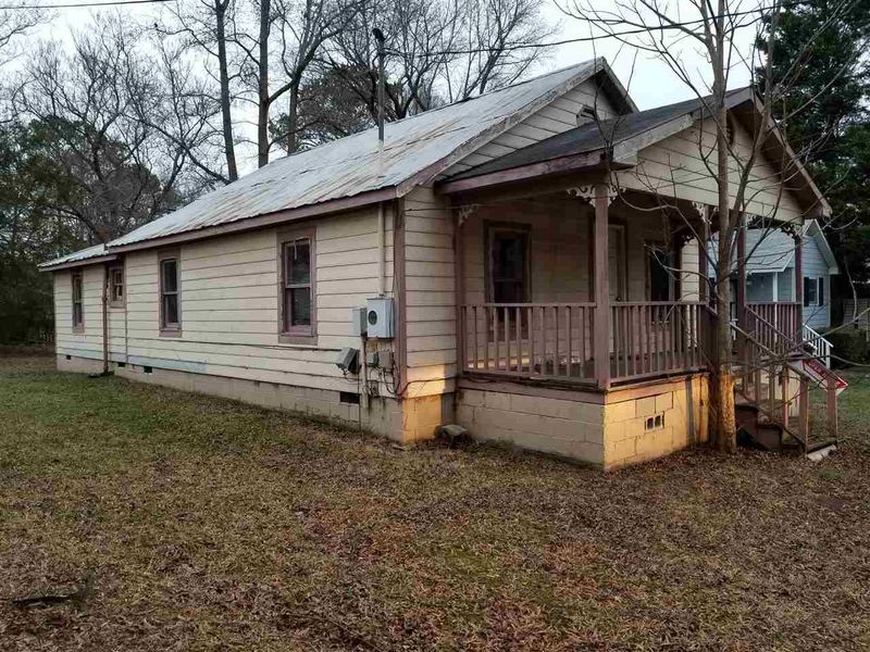 715 Third St #East, Wendell, NC 27591