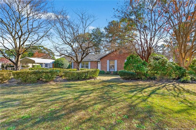 7151 Enfield Dr, Fayetteville, NC 28303