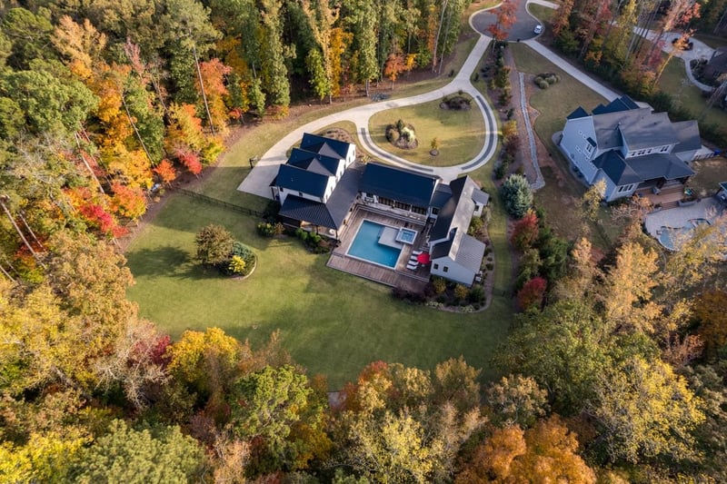 7156 Lochwood Ct, Chapel Hill, NC 27514