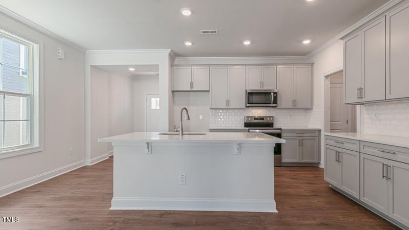 716 Andrade Dr, Fuquay Varina, NC 27526