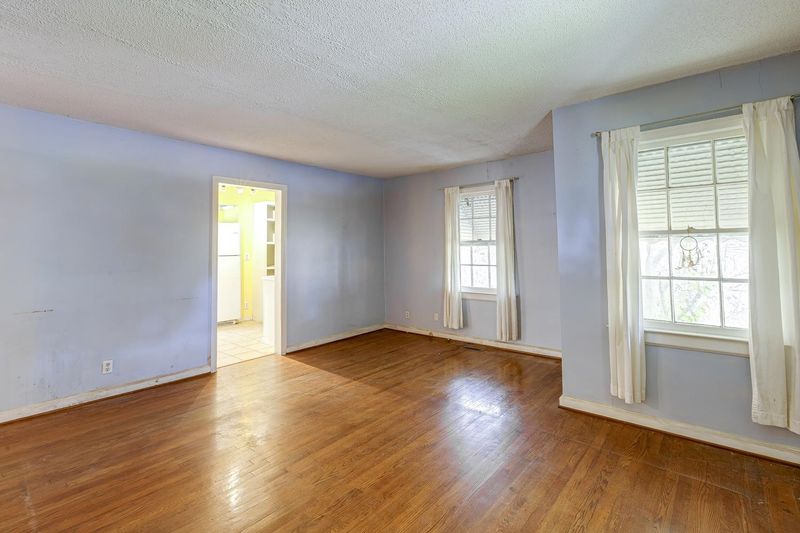 716 Brighton Rd, Raleigh, NC 27610