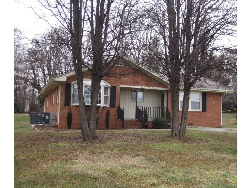 716 Buena Vista Rd, Mebane, NC 27302