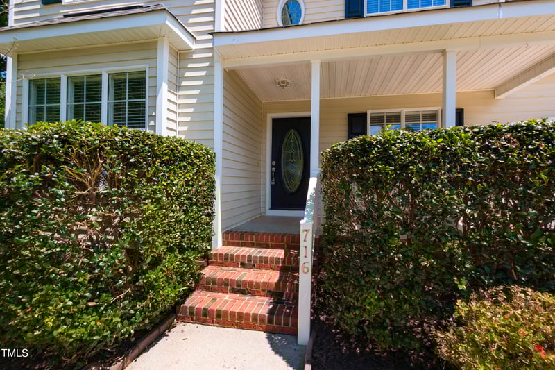 716 Lakeview Ave, Wake Forest, NC 27587