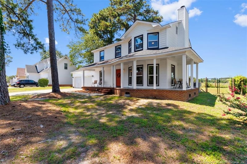 716 Larkspur Dr, Fayetteville, NC 28311