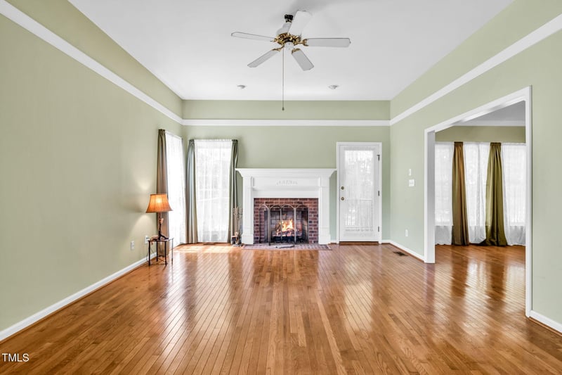 716 Parker St, Fuquay Varina, NC 27526