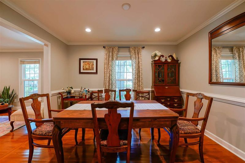 716 Silver Leaf Pl, Raleigh, NC 27609