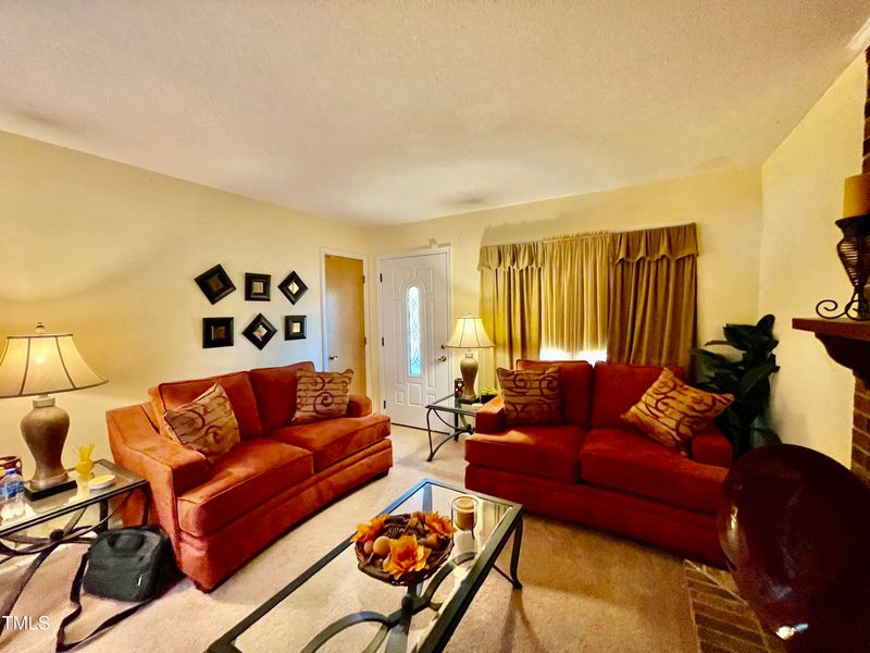 716 Vanderford St, Burlington, NC 27215