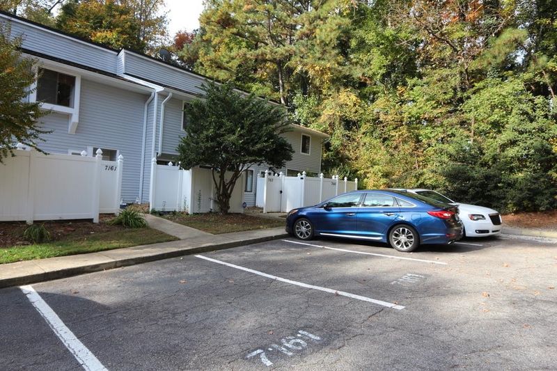 7165 Sandy Creek Dr, Raleigh, NC 27615
