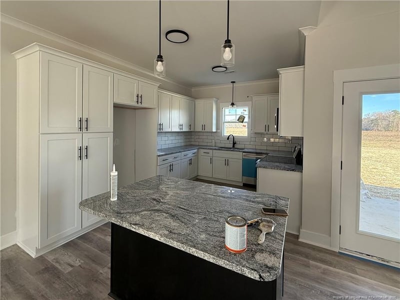 7166 Chickenfoot Rd, Fayetteville, NC 28306