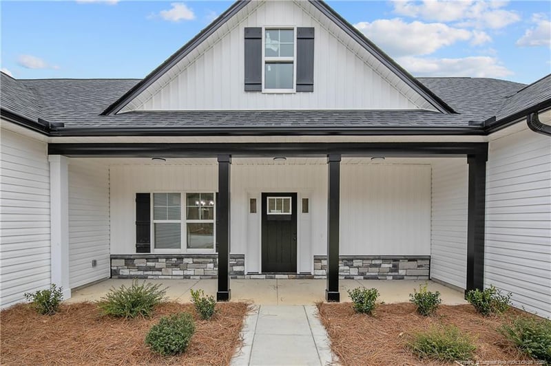 7166 Chickenfoot Rd, Fayetteville, NC 28306