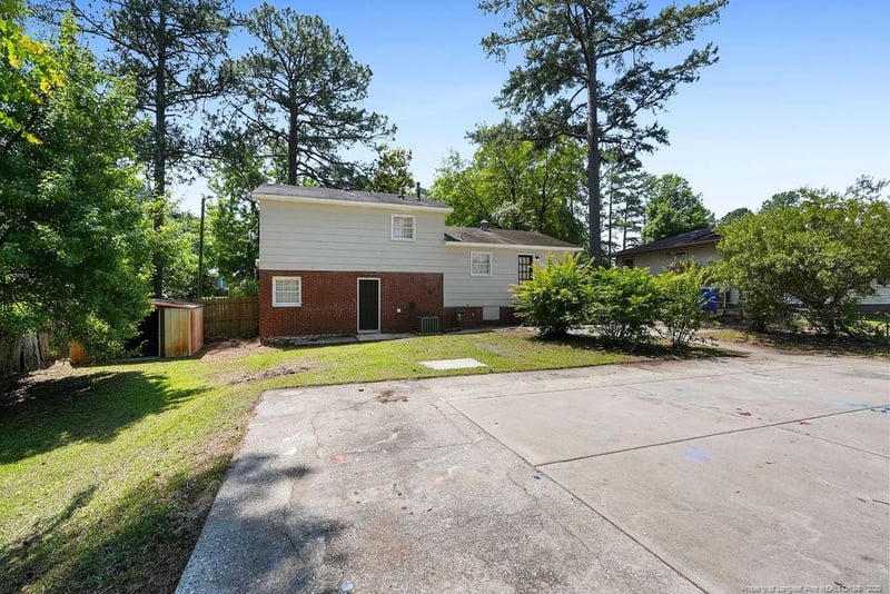 717 Ashboro St, Fayetteville, NC 28311