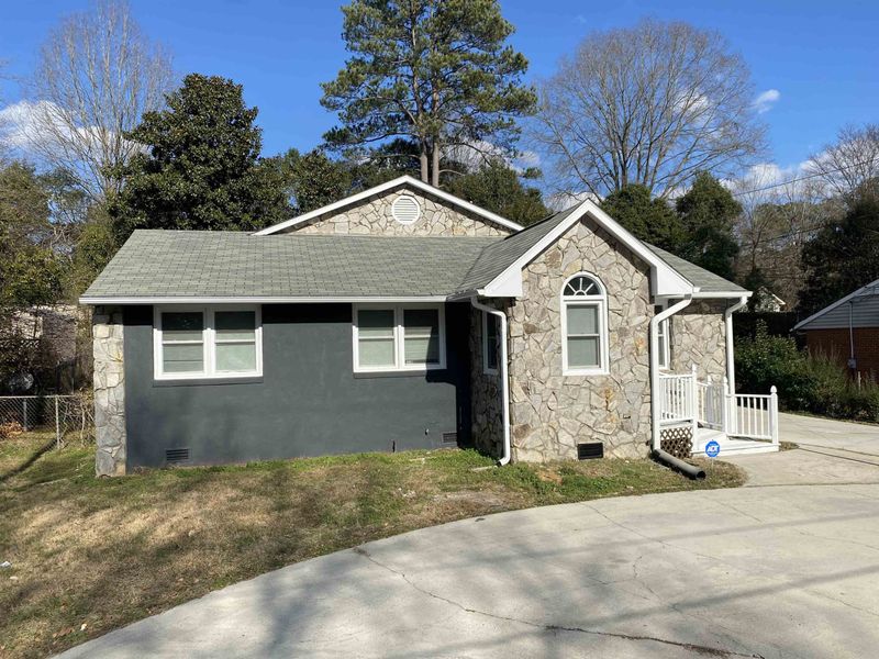 717 Belmont Dr, Raleigh, NC 27610