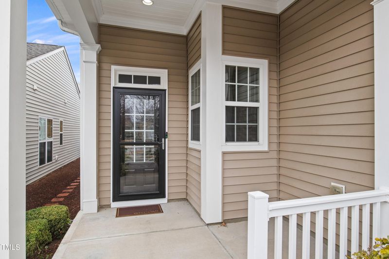 717 Bradhurst Pl, Cary, NC 27519