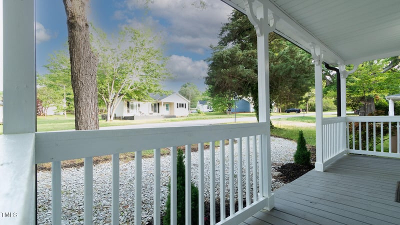 717 Brewer Ave, Wake Forest, NC 27587