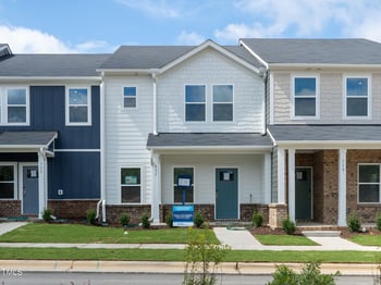717 Chandler Stone Dr, Zebulon, NC 27597