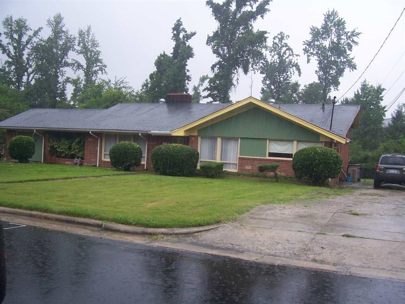 717 Delany Dr, Raleigh, NC 27610
