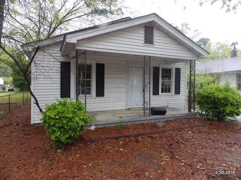 717 East St, Smithfield, NC 27577