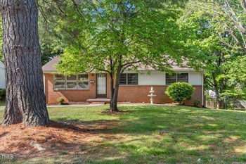 717 Fairfield St, Burlington, NC 27215