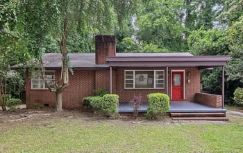 717 Glenwood Dr, Fayetteville, NC 28305