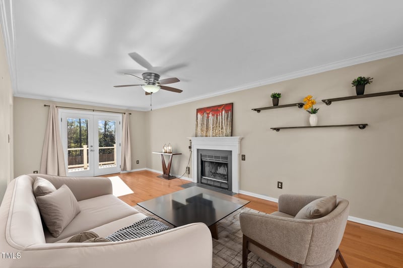 717 E Holding Ave, Wake Forest, NC 27587